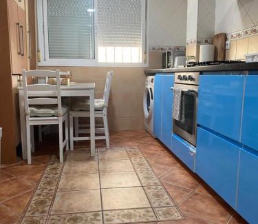 Poligono Norte House | habitacion acogedora con limpieza incluida- buena conexion