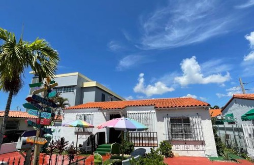 West Little Havana House | Habitacion Centrica Calle 8 Miami (2)
