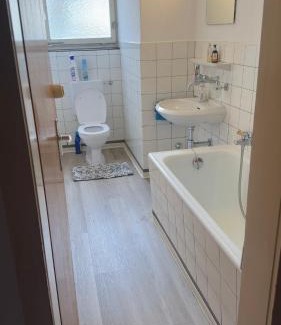 Neuhausen am Rheinfall Apartment | Habitacion en un piso compartido