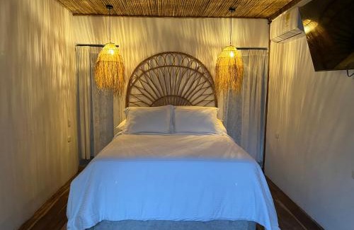 Mata de Platano Cabin | Habitacion Luxury Loto en La casa de la Wii en Mendihuaca, a 10 minutos del Parque Tayrona