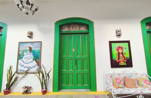 Anton House | HABITACION PARA 4 PERSONAS
