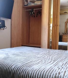 Poligono Norte House | Habitaciones privadas con cama doble en Sevilla