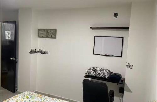 Guayabal House | Habitaciones Privadas, dentro de apartamento, cómodas y muy cercanas al Poblado