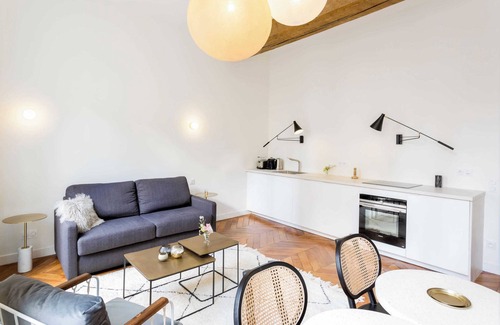 2nd Arrondissement Apartment | Habitat Parisien - 1BR-1BA - Bourse Montorgueil