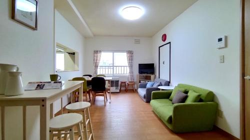 Nishi Apartment | Hachiken Chaya 2F 1-6ppl