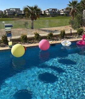 Sidi Abd El-Rahman Ski Chalet | Hacienda Bay Private Pool with Jacuzzi
