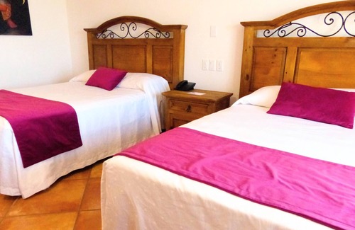 Esterito Hotel | Hacienda Bugambilias