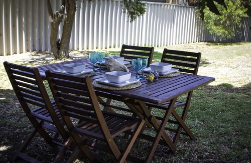 Yanchep Villa | Hacienda by the Sea - Pet friendly