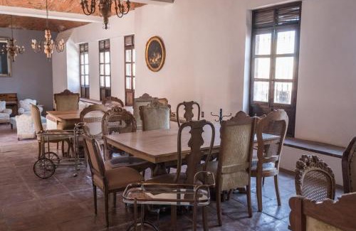 San Juan del Rio House | Hacienda con Alberca Vintage