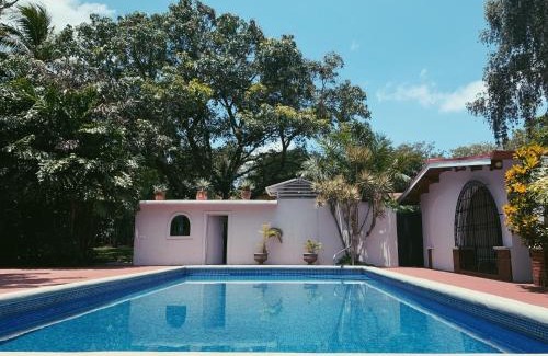 Alajuela Hotel | Hacienda Escondida 10min to Airport