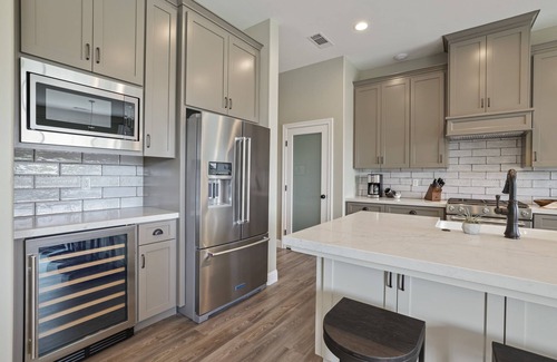 Acampo House | Hacienda Estates : Maldonado- One of four new homes set in scenic vineyards