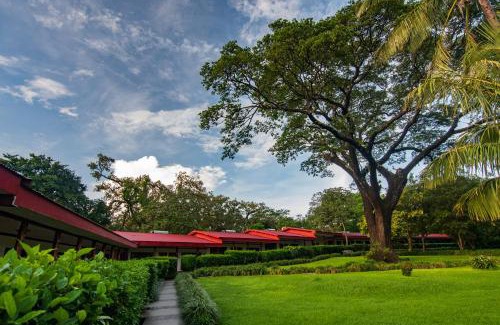 Curubande Hotel | Hacienda Guachipelin Volcano Ranch Hotel & Hot Springs