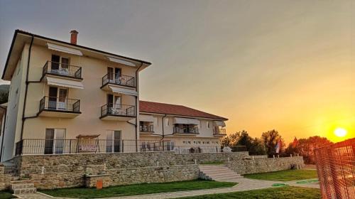 Gabrovo Resort | Hacienda Louisandro