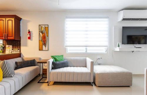 Pugnado Afuera House | Hacienda M&B Perfect for Groups, with Pool and Spacious Patio