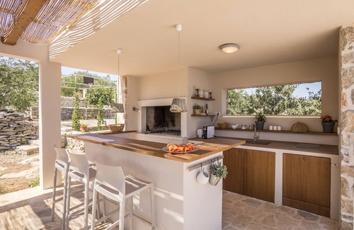 Solta House | Hacienda NOA/secluded estate/practice golf/enjoy the view and great pool