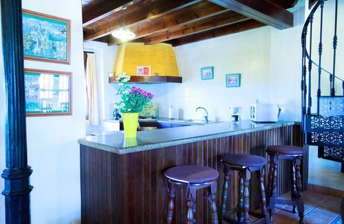 Lora Del Rio House | Hacienda Nueva Holiday Home, in Seville Guadalquivir Valley