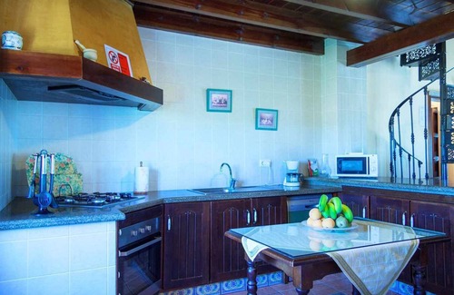 Lora Del Rio House | Hacienda Nueva Holiday Home, in Seville Guadalquivir Valley