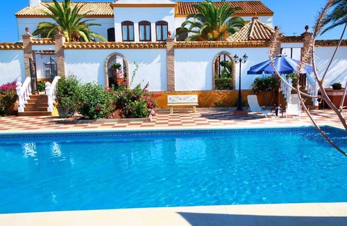 Lora Del Rio House | Hacienda Nueva Holiday Home, in Seville Guadalquivir Valley