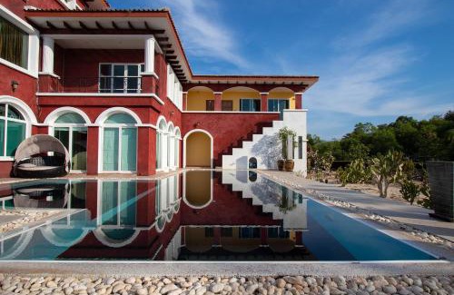 Kram Hotel | Hacienda Resort - Mae Phim