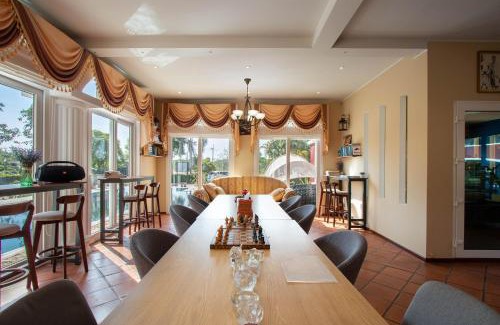 Kram Hotel | Hacienda Resort - Mae Phim