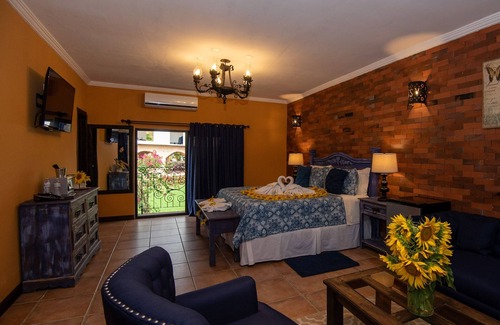 San Benito Hotel | Hacienda San Vicente
