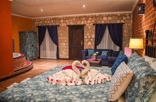 San Benito Hotel | Hacienda San Vicente