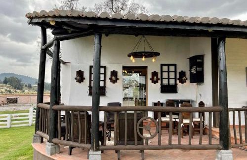 Guamote Bed & Breakfast | Hacienda Santa Ana Lodging