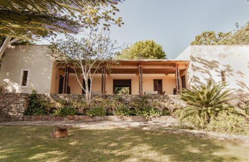Sudzal Bed & Breakfast | Hacienda Shambalante