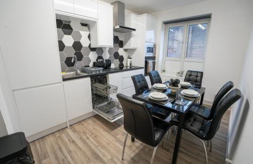 Upper Clapton Apartment | Hackney Haven 3BR Apt in Clapton