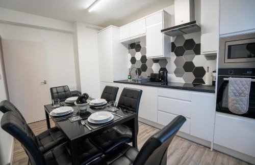 Upper Clapton Apartment | Hackney Haven 3BR Apt in Clapton