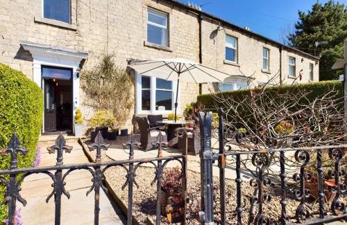 Reeth House | Hackney House