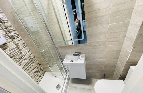 Upper Clapton Apartment | Hackney Studios by Sleepy - Studio Flat 10