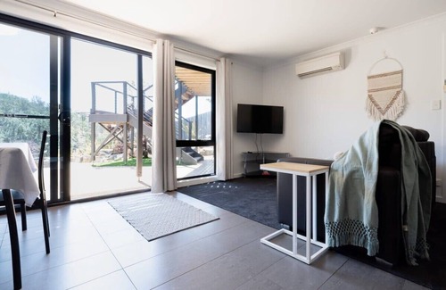 Hadspen Apartment | Hadspen Riverview Retreat: Leatherwood Apartment