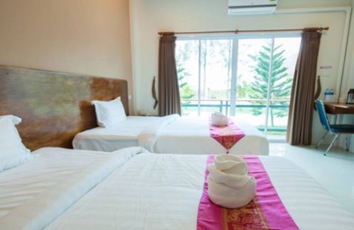 Pak Phayun Hotel | Hadthong Resort