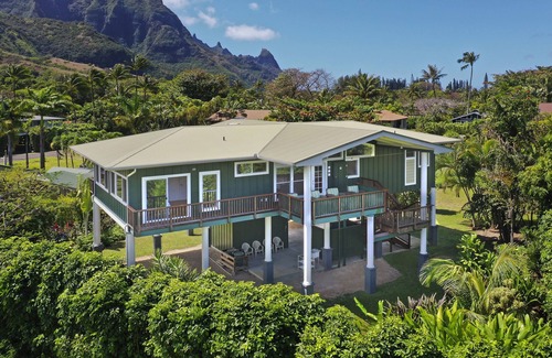 Wainiha House | Haena Sunrise, Great Mountain & Waterfall Views, 2-Minute Walk to Beach