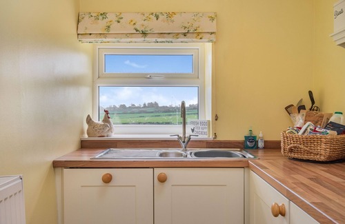 Gwaenysgor Near Prestatyn Cottage | HAFAN HAYDN, family friendly, with open fire in Dyserth