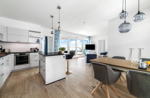 Kappeln Apartment | "Hafenloge": luxury, sea view, 2 bedrooms, terrace, elevator, directly on the Baltic Sea.