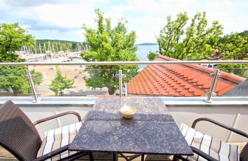 Lauterbach Apartment | hafennahe Penthousewohnung mit Meerblick - Hafenresidenz Lauterbach FeWo 2-7
