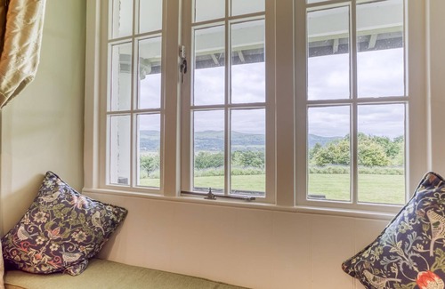 Portmeirion Cottage | Hafod Cae Maen - a sea view that sleeps 8 guests in 4 bedrooms