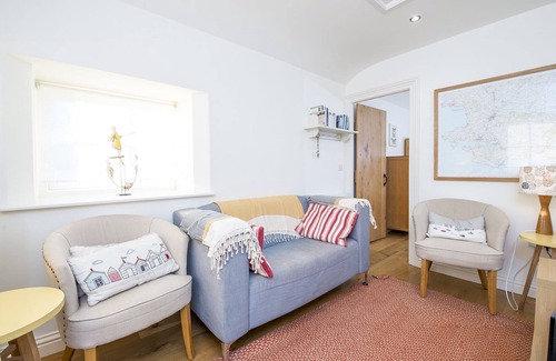 Manorbier Cottage | Hafod, Holiday Cottage Manorbier, Sleeps 5, 2 bedrooms, bathrooms