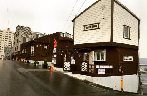Mioji House | Hago Guest House
