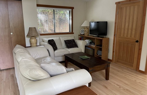 Mansons Landing Cabin | Hague Lake Family Friendly Casita