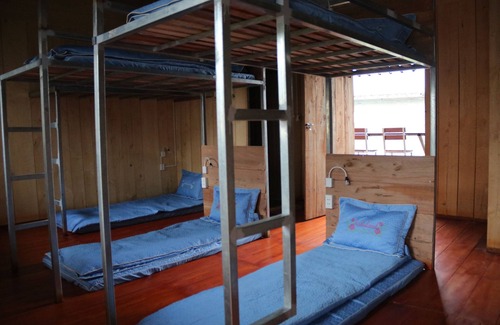 Son Trach Hostel | Hahaland - Hostel