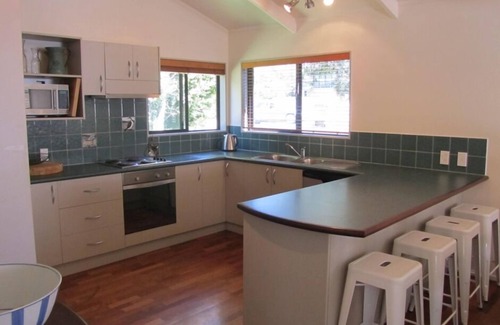 Hahei House | Hahei Beach Road Bach