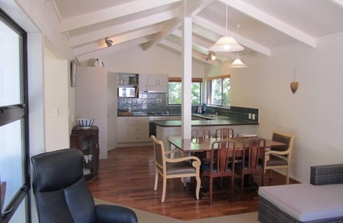 Hahei House | Hahei Beach Road Bach
