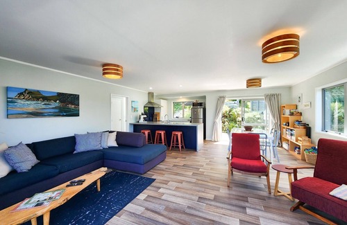 Hahei House | Hahei Hillside Treehouse, Hahei Hillside Treehouse