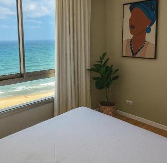 Haifa Apartment | Haifa Almog Tower- "Blue Reef" Suite On The Sea