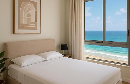 Haifa Apartment | Haifa Almog Tower- "Blue Reef" Suite On The Sea