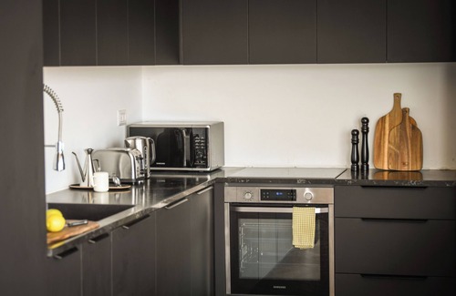 Haifa Apartment | Haifa Bay Views Penthouse by Sea N' Rent