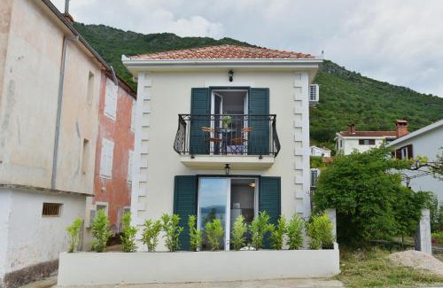 Kamenari House | Hajdi